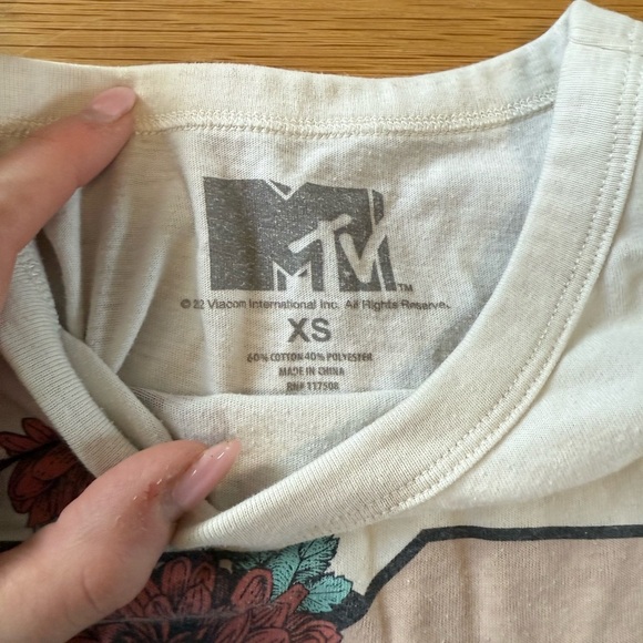 MTV music television 90s Y2K tee shirt women's XS - Picture 5 of 7